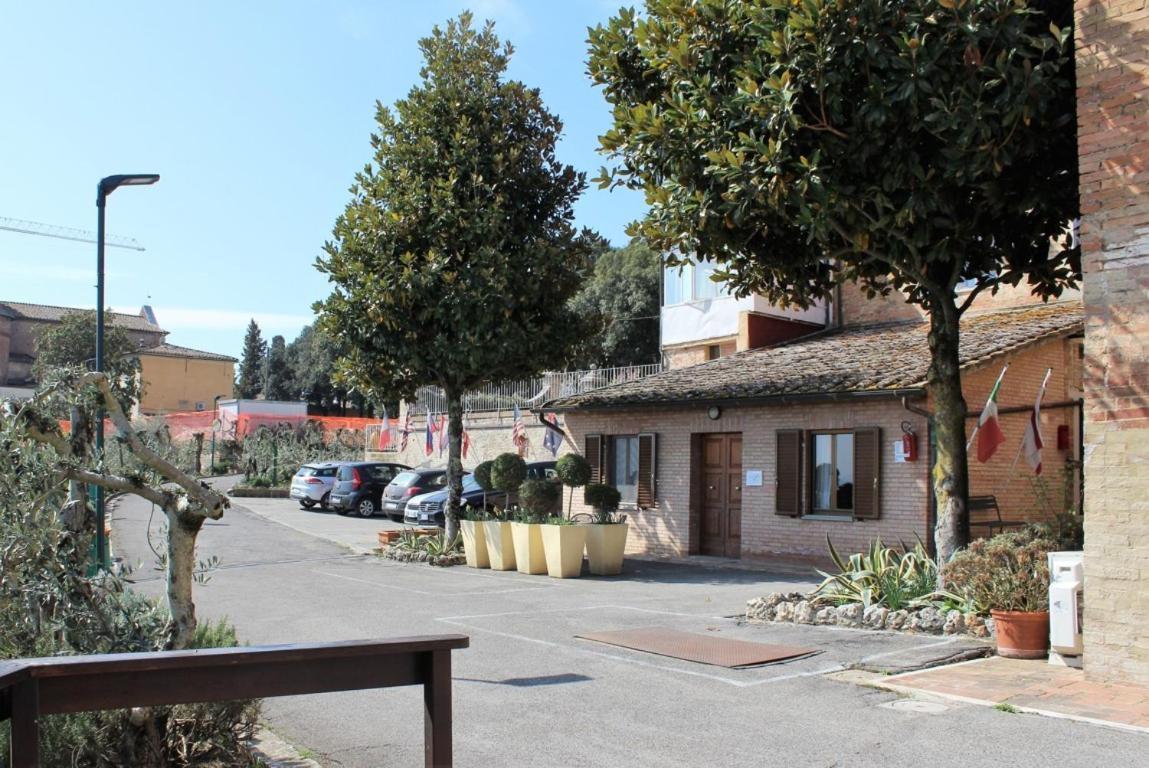 סיינה Hotel Porta Romana Di Luce Hotels מראה חיצוני תמונה
