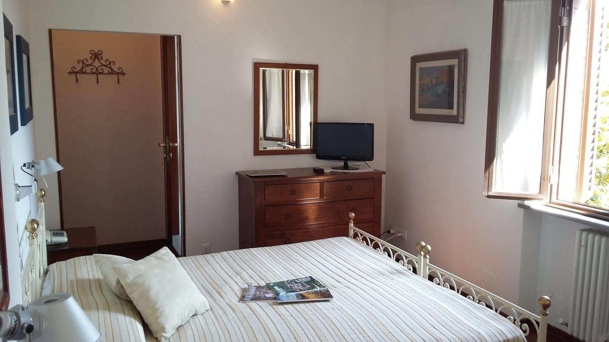 סיינה Hotel Porta Romana Di Luce Hotels מראה חיצוני תמונה